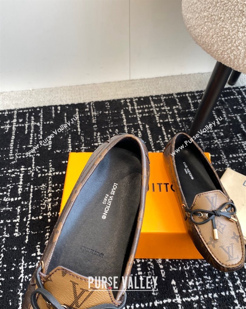 Louis Vuitton Gloria Flat Loafers in Monogram Reverse Canvas (jincheng-24032708)