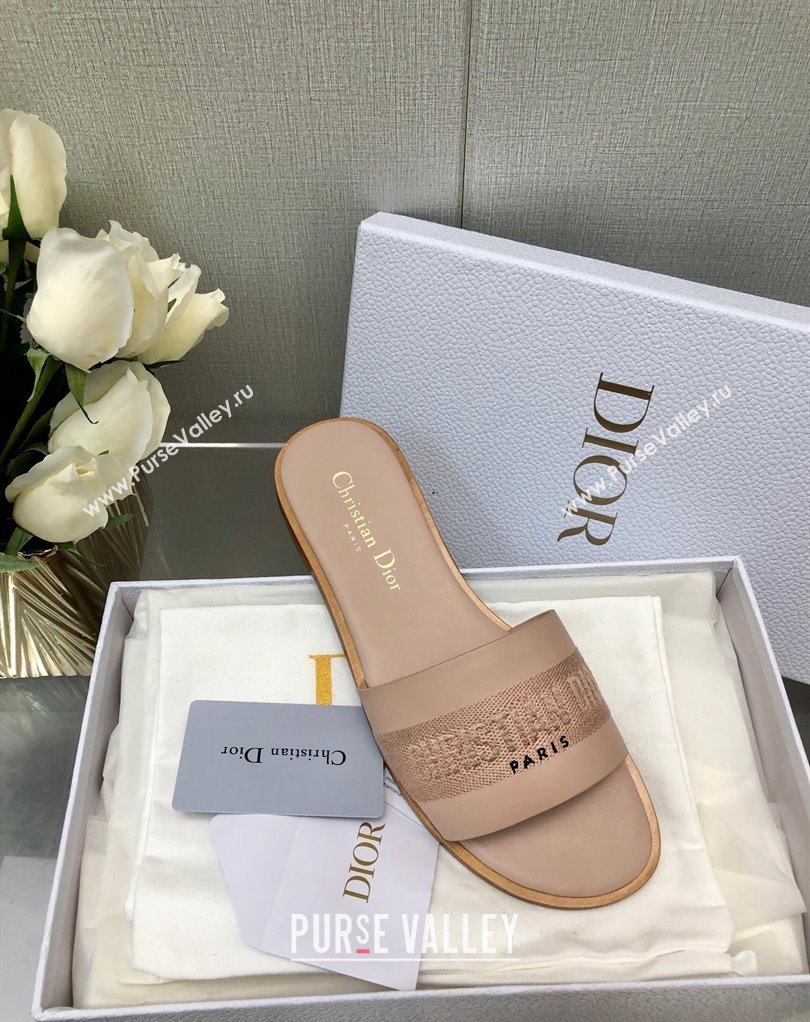 Dior Dway Slides in Nude Calfskin and Embroidered Cotton 2024 (modeng-24033012)