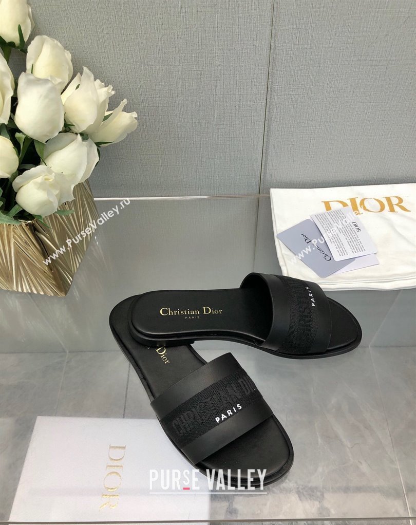 Dior Dway Slides in Black Calfskin and Embroidered Cotton 2024 (modeng-24033010)