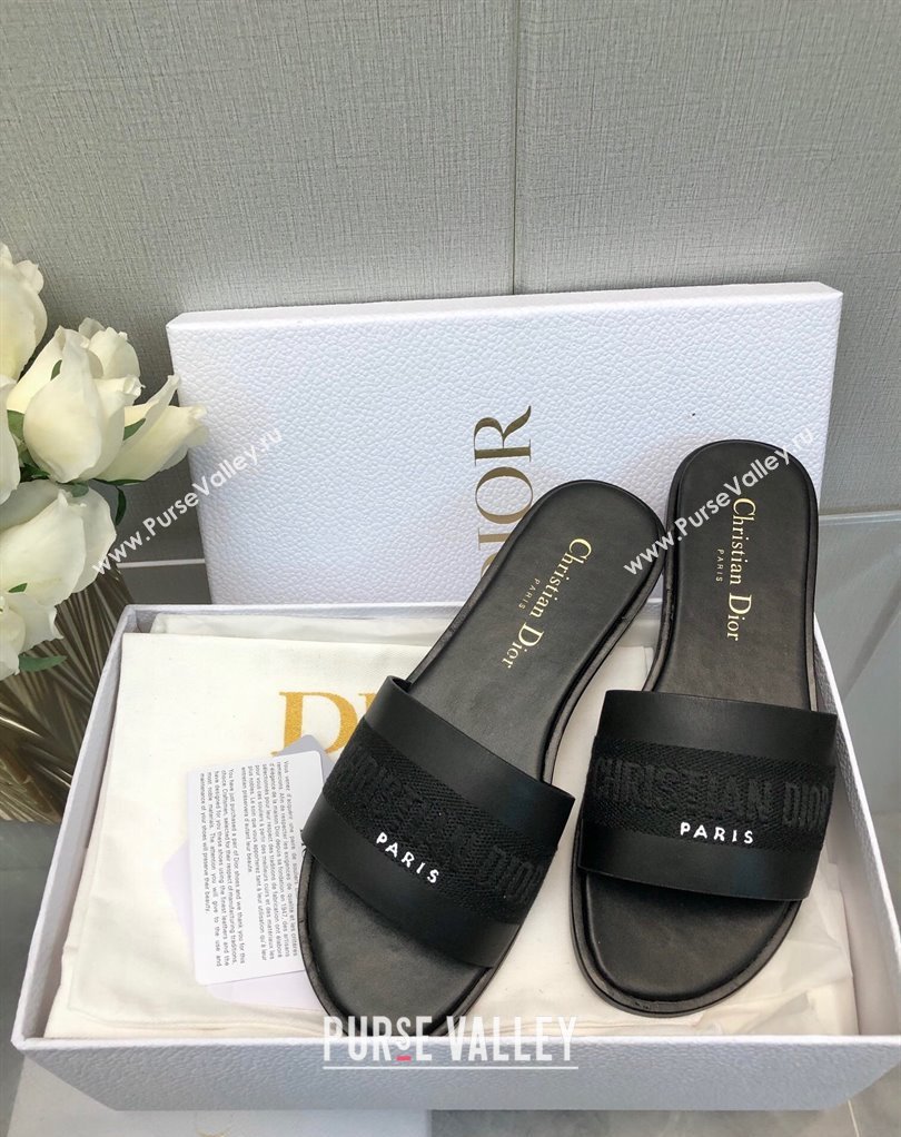 Dior Dway Slides in Black Calfskin and Embroidered Cotton 2024 (modeng-24033010)