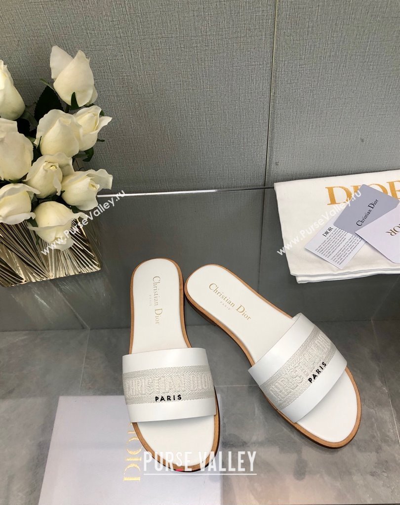 Dior Dway Slides in White Calfskin and Embroidered Cotton 2024 (modeng-24033011)