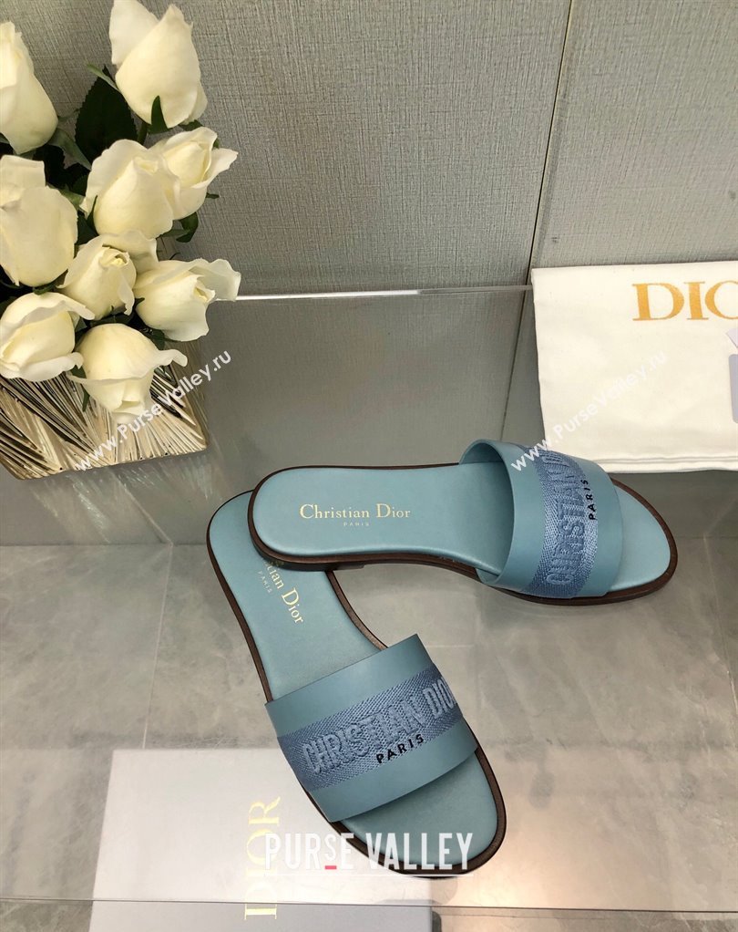 Dior Dway Slides in Blue Calfskin and Embroidered Cotton 2024 (modeng-24033014)
