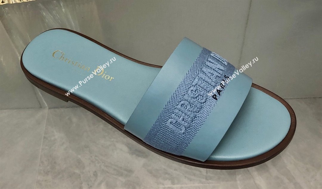 Dior Dway Slides in Blue Calfskin and Embroidered Cotton 2024 (modeng-24033014)