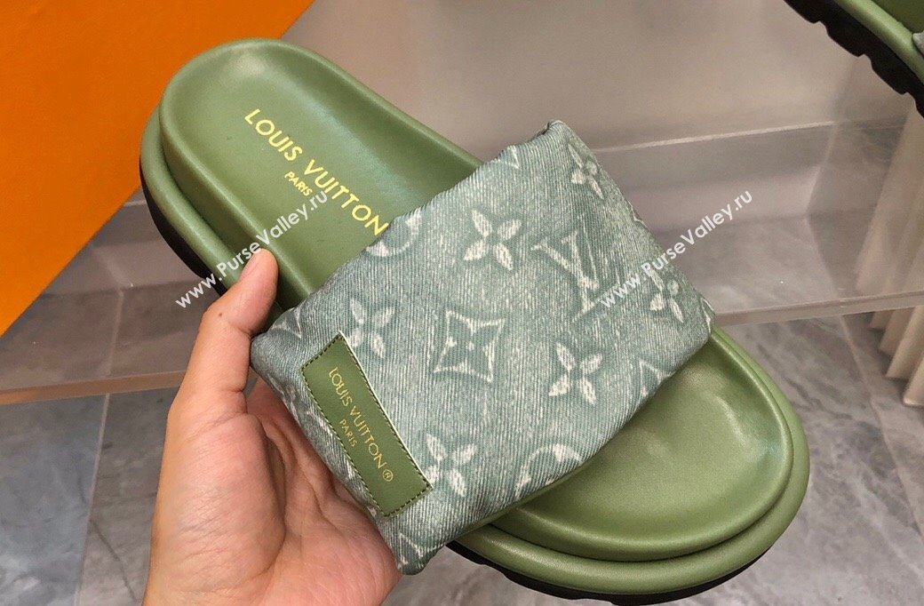 Louis Vuitton Pool Pillow Flat Comfort Women/Men Mules 10 2024 (modeng-240330a10)