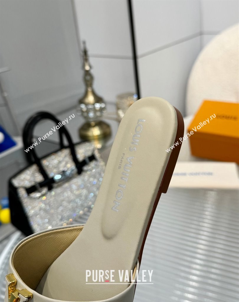 Louis Vuitton Calf leather LV Capri Flat Mules Gray 2024 (modeng-24033030)