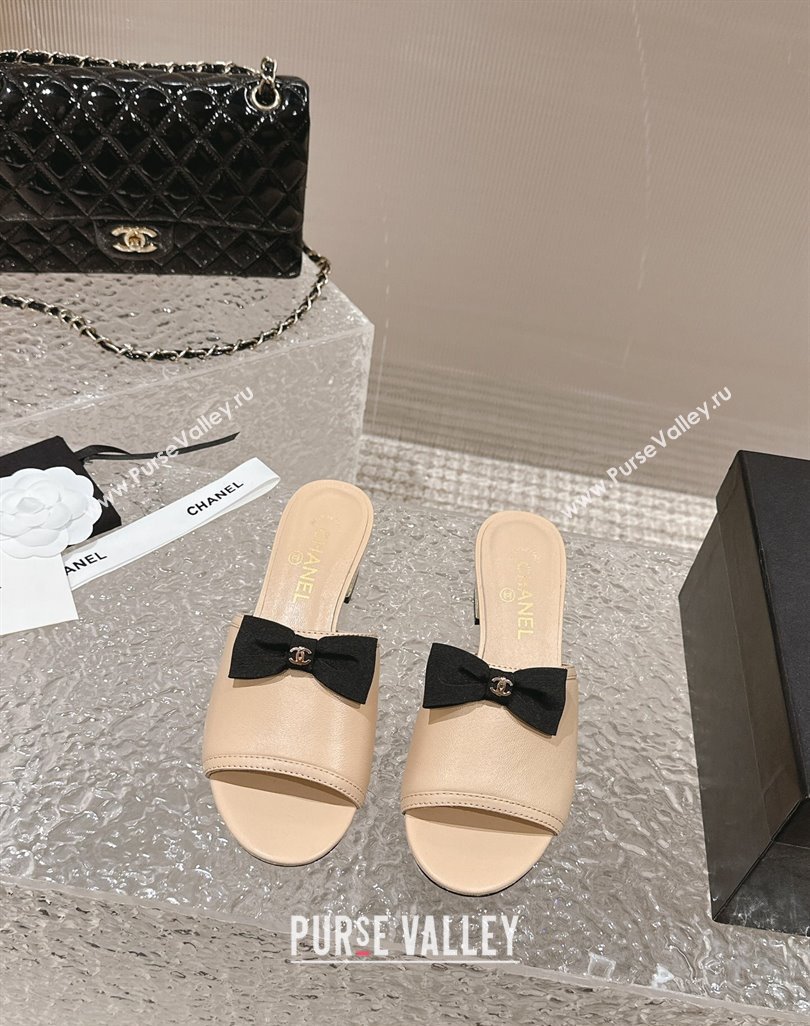 Chanel Lambskin Grosgrain Heel Mules with Bow G45691 Beige 2024 (modeng-24040130)