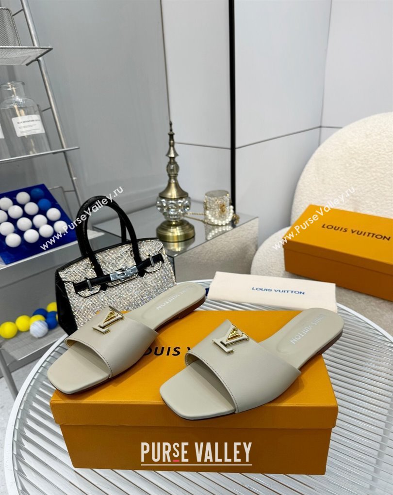 Louis Vuitton Calf leather LV Capri Flat Mules Gray 2024 (modeng-24033030)