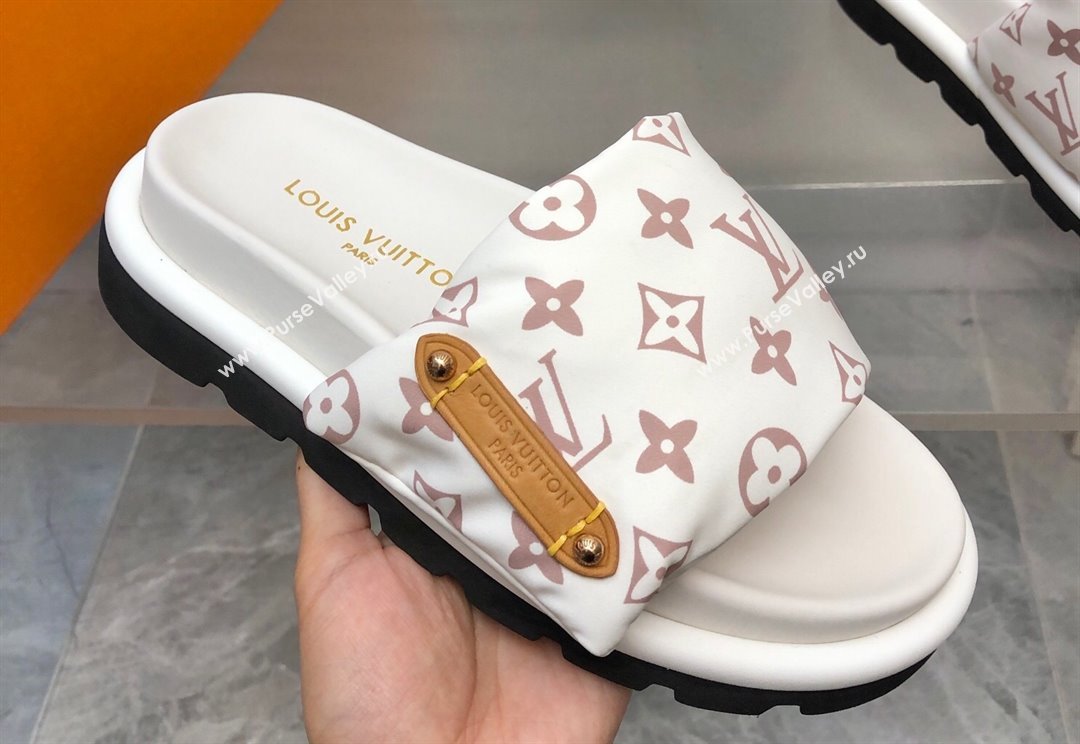 Louis Vuitton Pool Pillow Flat Comfort Women/Men Mules 06 2024 (modeng-240330a06)