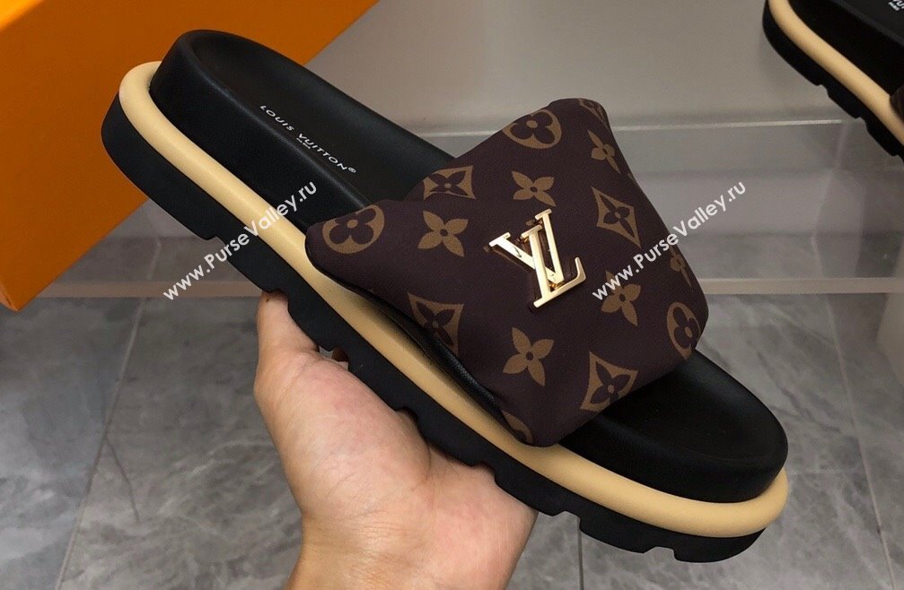 Louis Vuitton Pool Pillow Flat Comfort Women/Men Mules 01 2024 (modeng-240330a01)