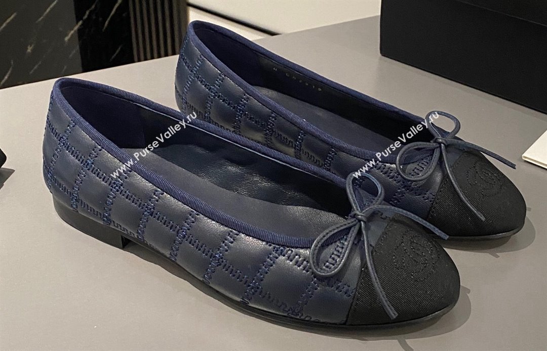 Chanel Lambskin, Embroidery Grosgrain Ballet flats G45591 Black/Navy Blue 2024 (modeng-24040227)