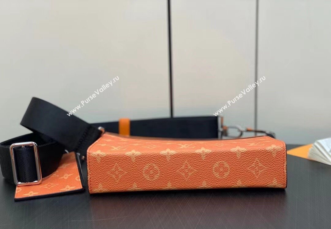 Louis Vuitton Taiga leather and Monogram canvas Gaston Wearable Wallet Bag Orange 2024 (kiki-24040131)