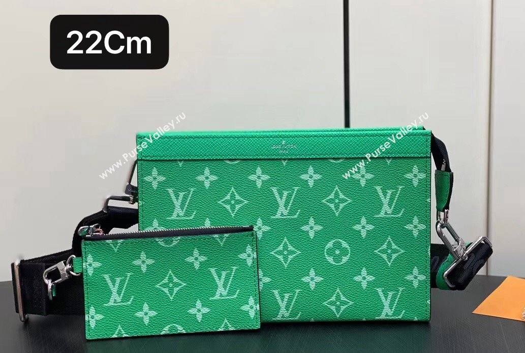 Louis Vuitton Taiga leather and Monogram canvas Gaston Wearable Wallet Bag Green 2024 (kiki-24040132)