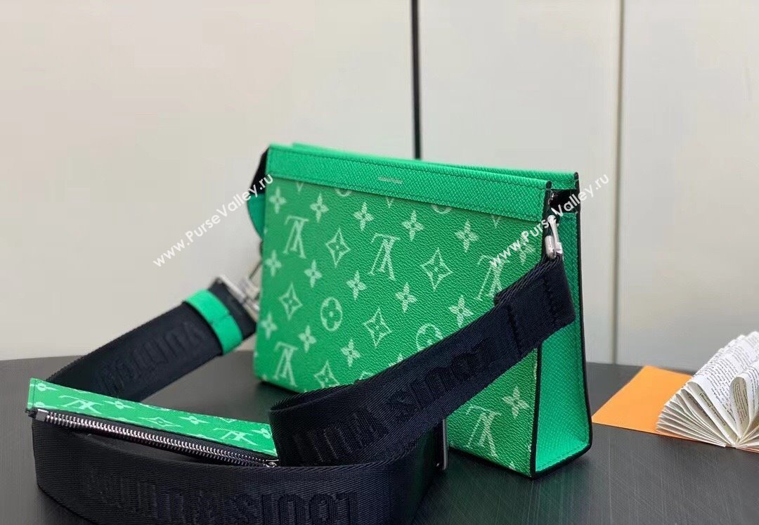 Louis Vuitton Taiga leather and Monogram canvas Gaston Wearable Wallet Bag Green 2024 (kiki-24040132)