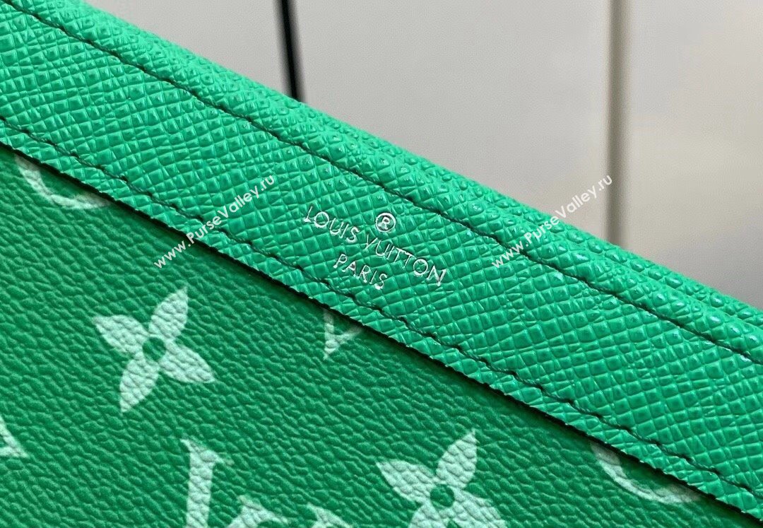 Louis Vuitton Taiga leather and Monogram canvas Gaston Wearable Wallet Bag Green 2024 (kiki-24040132)
