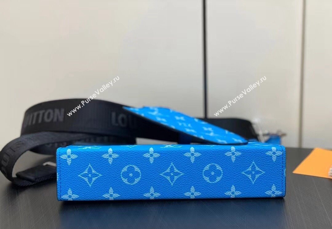 Louis Vuitton Taiga leather and Monogram canvas Gaston Wearable Wallet Bag M83099 Blue 2024 (kiki-24040133)