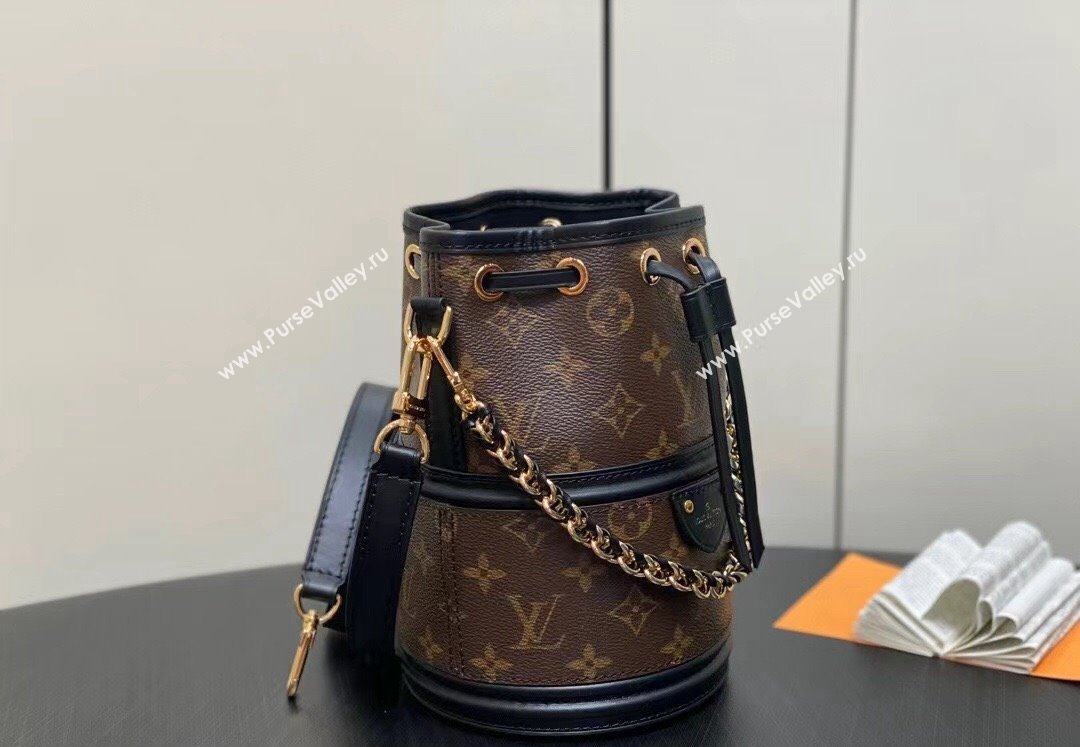 Louis Vuitton Monogram canvas Canoe Bag M83480 2024 (kiki-24040137)