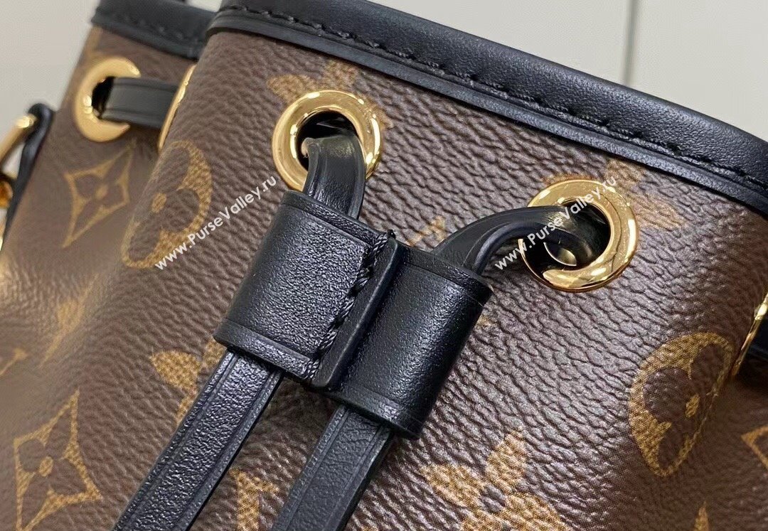 Louis Vuitton Monogram canvas Canoe Bag M83480 2024 (kiki-24040137)