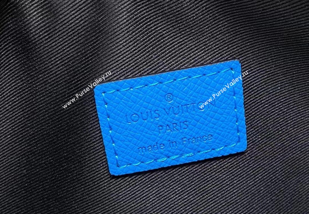 Louis Vuitton Taiga leather and Monogram canvas Alpha Messenger Bag M31016 Blue 2024 (kiki-24040127)