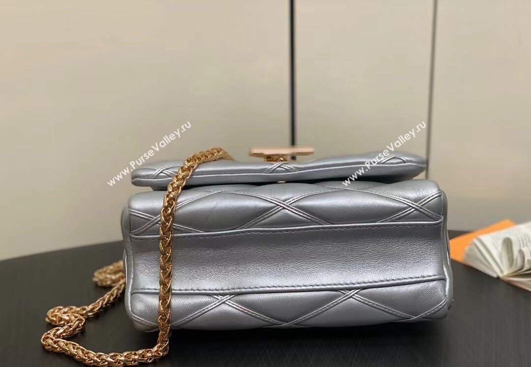 Louis Vuitton Lamb leather GO-14 MM Bag M25107 Silver 2024 (kiki-24040110)