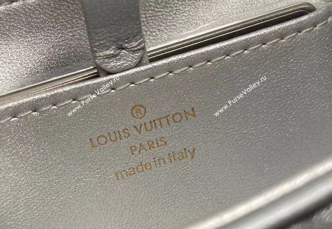 Louis Vuitton Lamb leather GO-14 MM Bag M25107 Silver 2024 (kiki-24040110)
