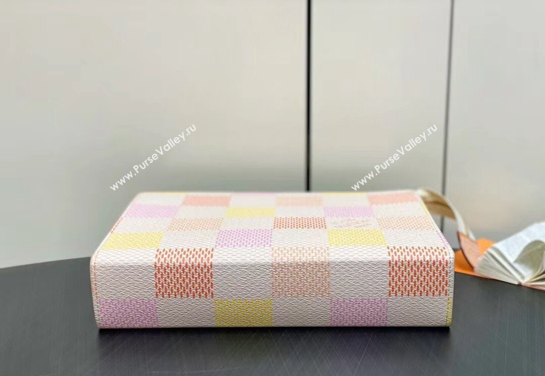 Louis Vuitton Damier Giant canvas Toilet Pouch Bag N40740 Peach Pink 2024 (kiki-24040115)