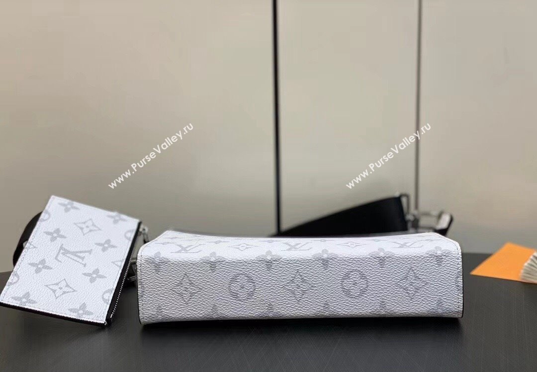 Louis Vuitton Taiga leather and Monogram canvas Gaston Wearable Wallet Bag M30935 White 2024 (kiki-24040130)