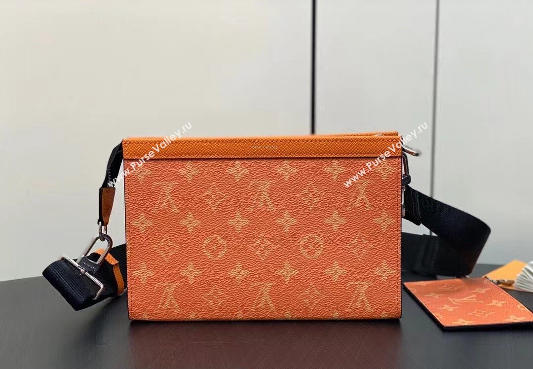 Louis Vuitton Taiga leather and Monogram canvas Gaston Wearable Wallet Bag Orange 2024 (kiki-24040131)