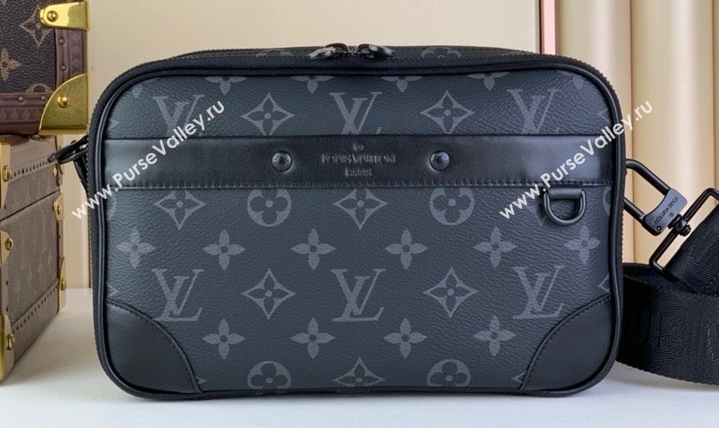 Louis Vuitton Taiga leather and Monogram canvas Alpha Messenger Bag M46955 Black 2024 (kiki-24040126)
