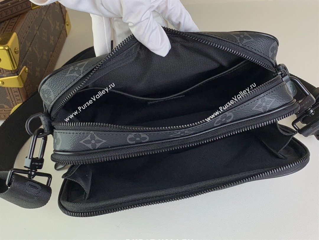 Louis Vuitton Taiga leather and Monogram canvas Alpha Messenger Bag M46955 Black 2024 (kiki-24040126)