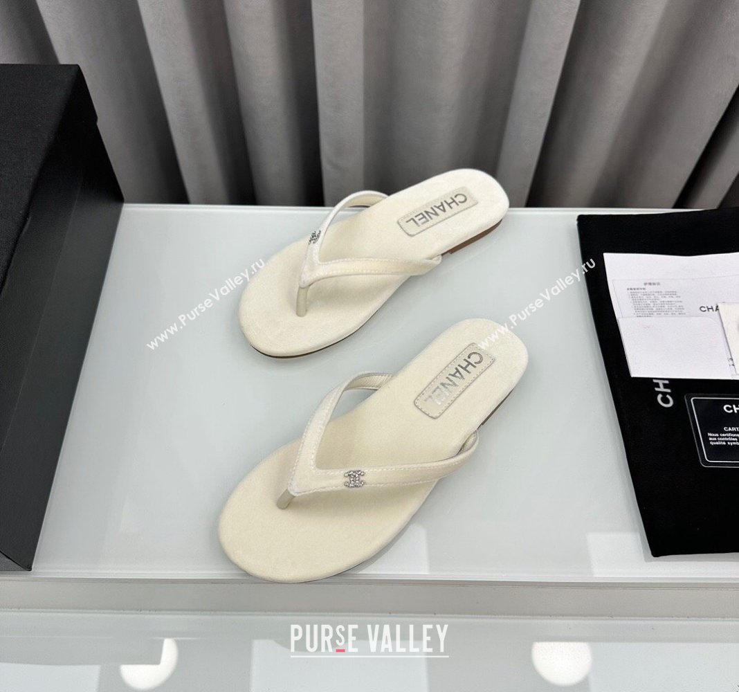 Chanel Crystal CC Logo Thongs G45716 Velvet White 2024 (modeng-24040243)