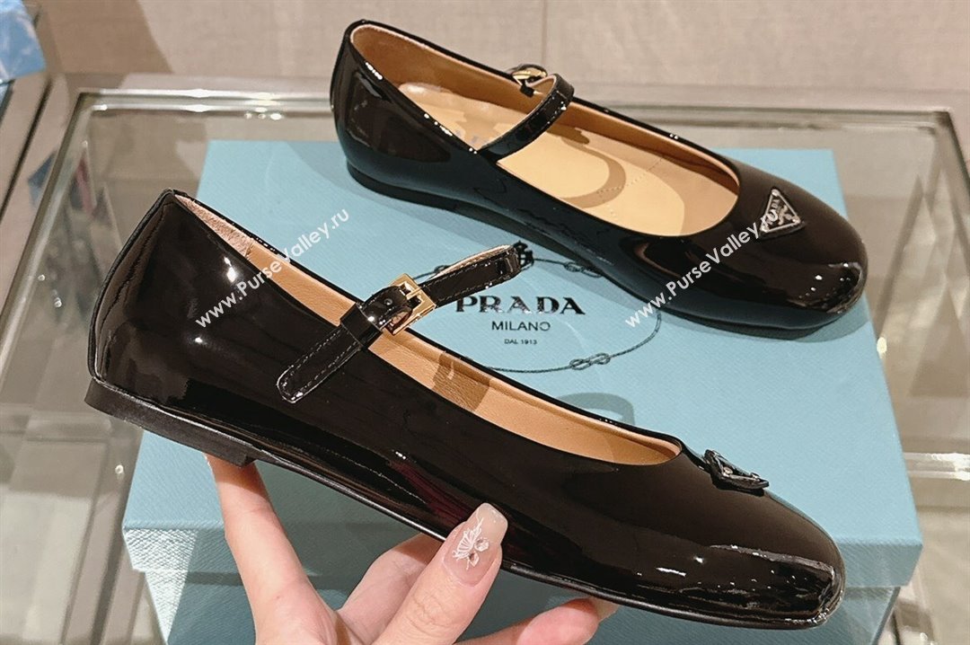 Prada Patent leather ballerinas with strap and logo-engraved metal buckle 1F567N Black 2024 (modeng-24040333)