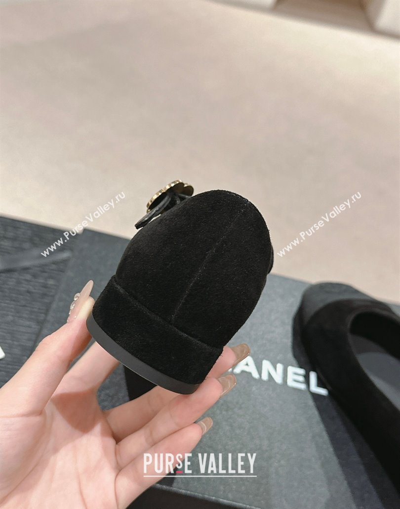 Chanel Mary Janes in Suede Leather and Grosgrain Black 2024 (modeng-24040301)