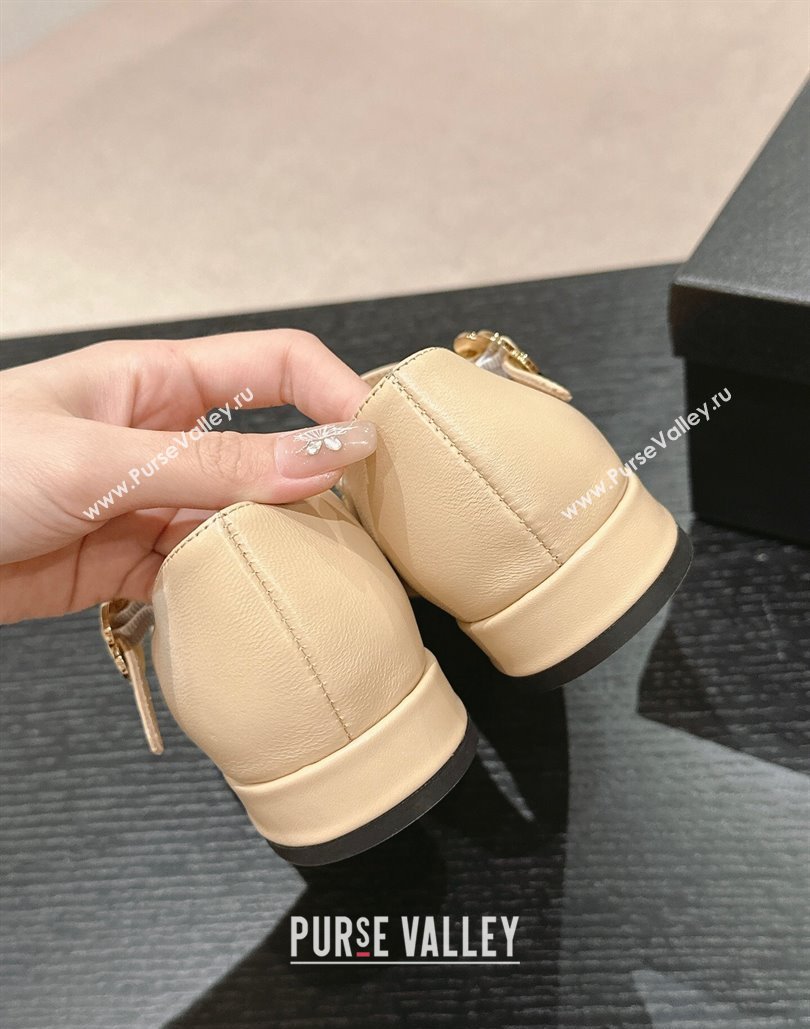 Chanel Mary Janes in Leather Beige and Patent Black 2024 (modeng-24040302)
