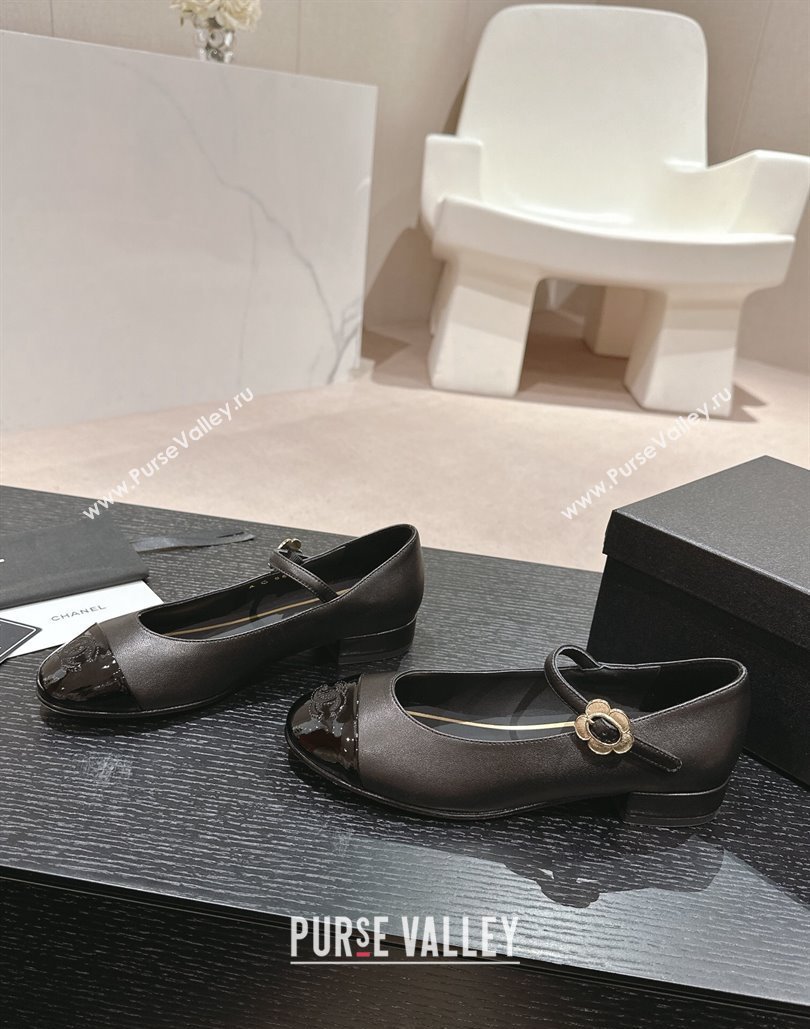 Chanel Mary Janes in Leather and Patent Black 2024 (modeng-24040304)