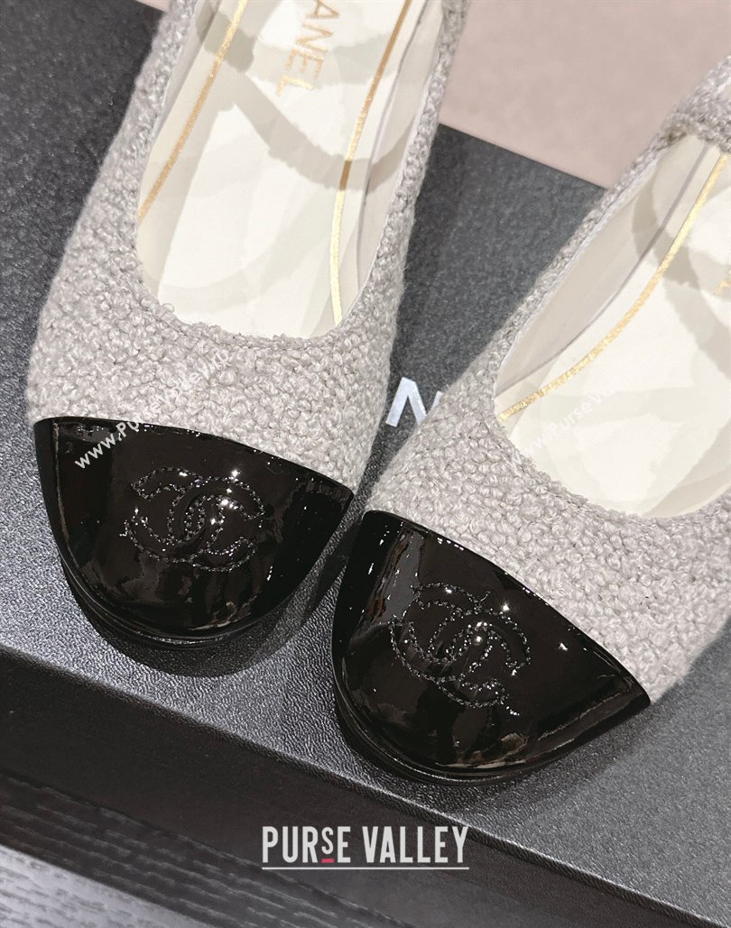 Chanel Mary Janes in Tweed Gray and Patent Black 2024 (modeng-24040305)