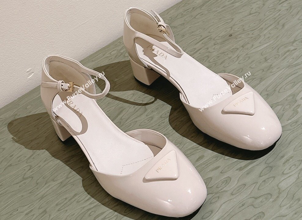 Prada Heel 4cm Patent leather pumps with instep strap and metal buckle 1I352N Ivory 2024 (nono-24040312)