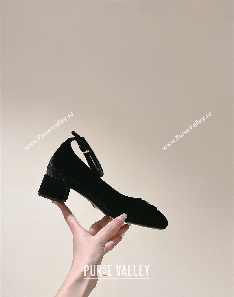 Prada Heel 4cm Velvet pumps with ankle strap and metal buckle 1I358N Black 2024 (nono-24040318)