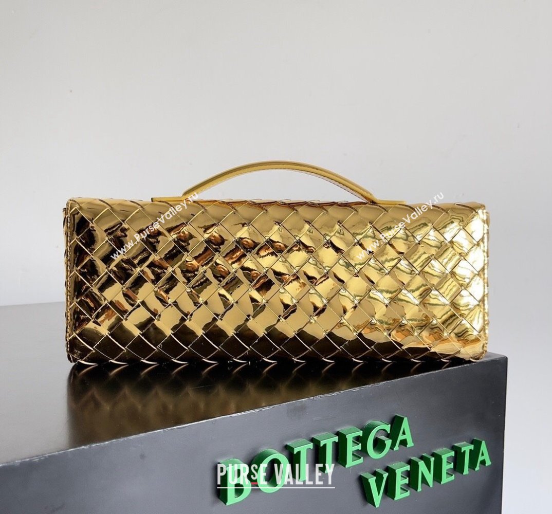 Bottega Veneta Long Clutch Andiamo With Handle Intrecciato leather bag Gold with metallic knot closure 2024 (misu-24040702)