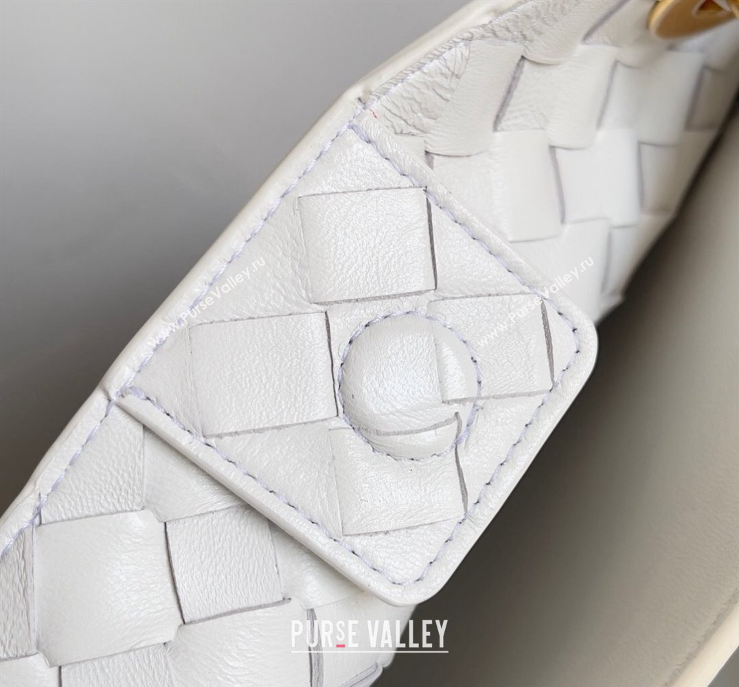 Bottega Veneta Small Andiamo Intrecciato leather top handle Bag White With Chain 2024 (misu-24040721)