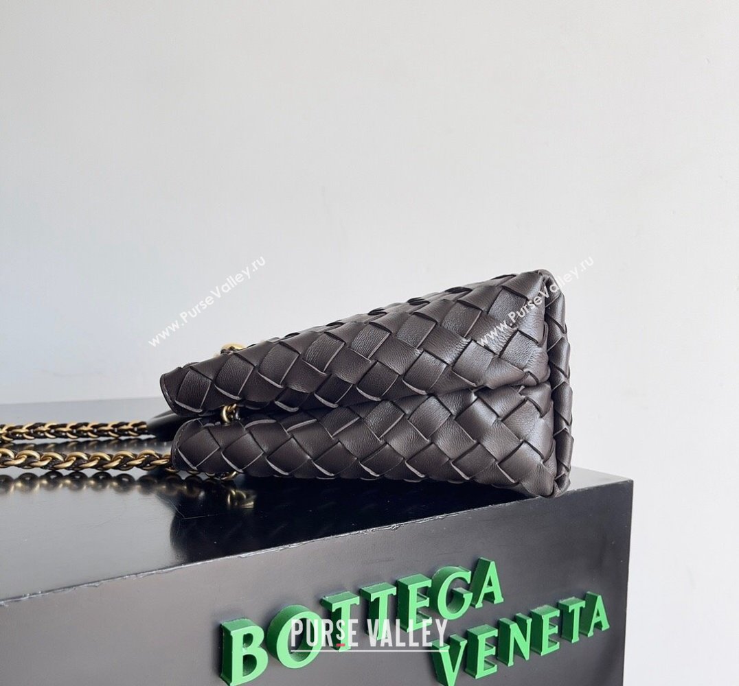 Bottega Veneta Small Andiamo Intrecciato leather top handle Bag FONDANT With Chain 2024 (misu-24040722)