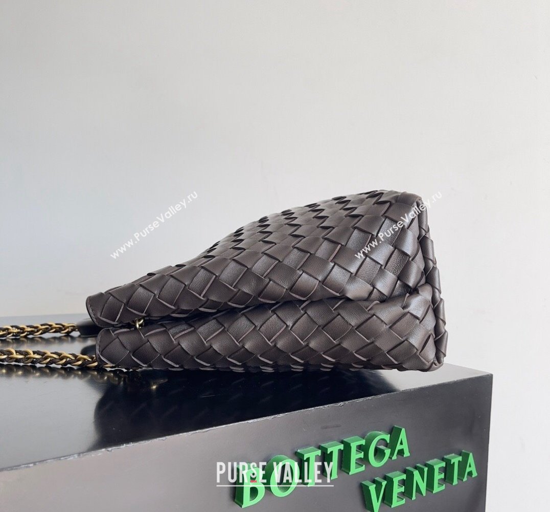 Bottega Veneta Medium Andiamo Intrecciato leather top handle Bag FONDANT With Chain 2024 (misu-24040719)