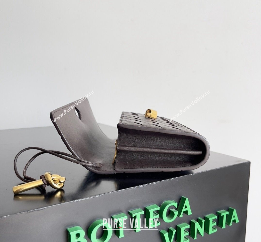 Bottega Veneta Andiamo Large Flap Wallet FONDANT with metallic knot closure 2024 (misu-24040705)