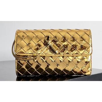 Bottega Veneta Andiamo Large Flap Wallet Gold with metallic knot closure 2024 (misu-24040709)