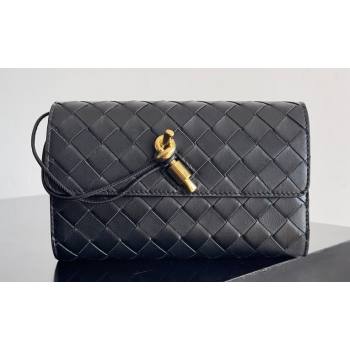 Bottega Veneta Andiamo Large Flap Wallet Black with metallic knot closure 2024 (misu-24040706)