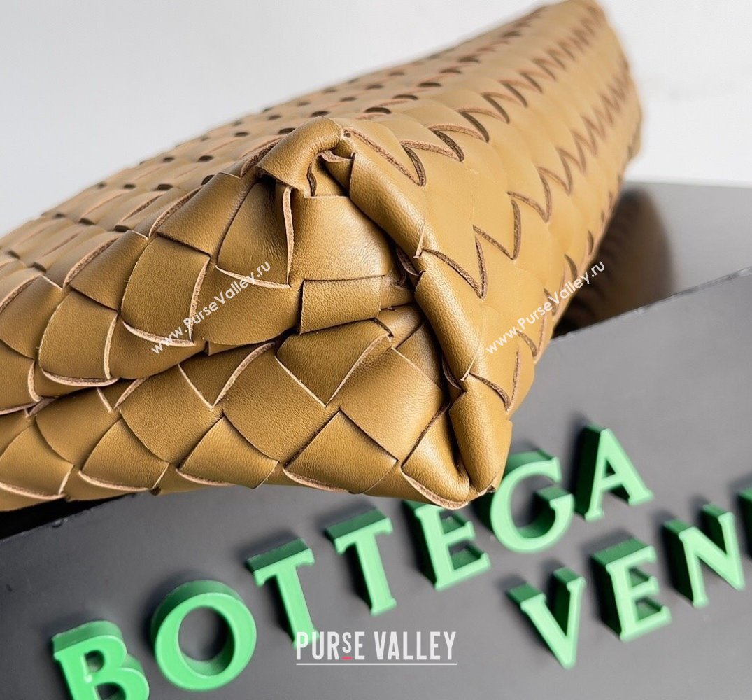 Bottega Veneta Intrecciato leather pouch Clutch Bag Brown (misu-24040831)