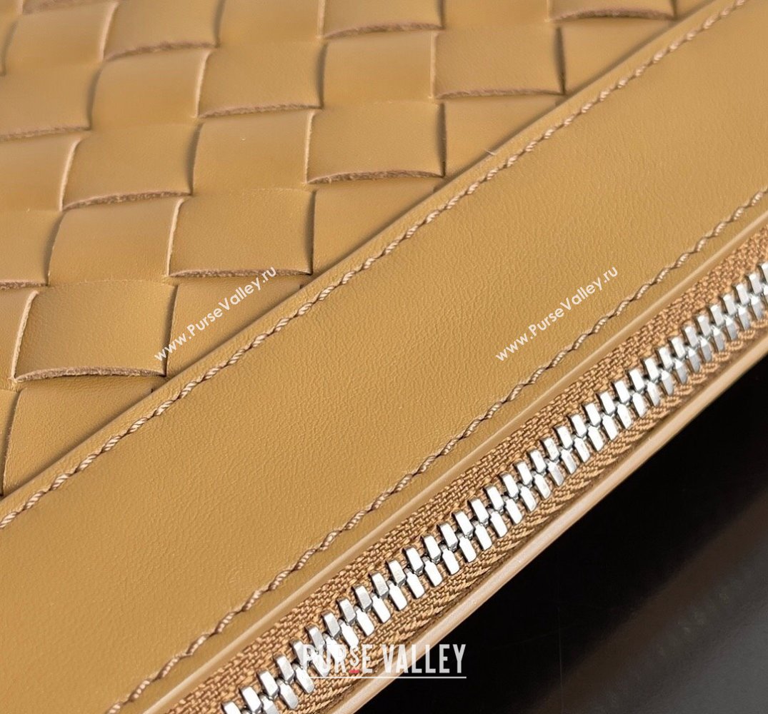 Bottega Veneta Intrecciato leather pouch Clutch Bag Brown (misu-24040831)