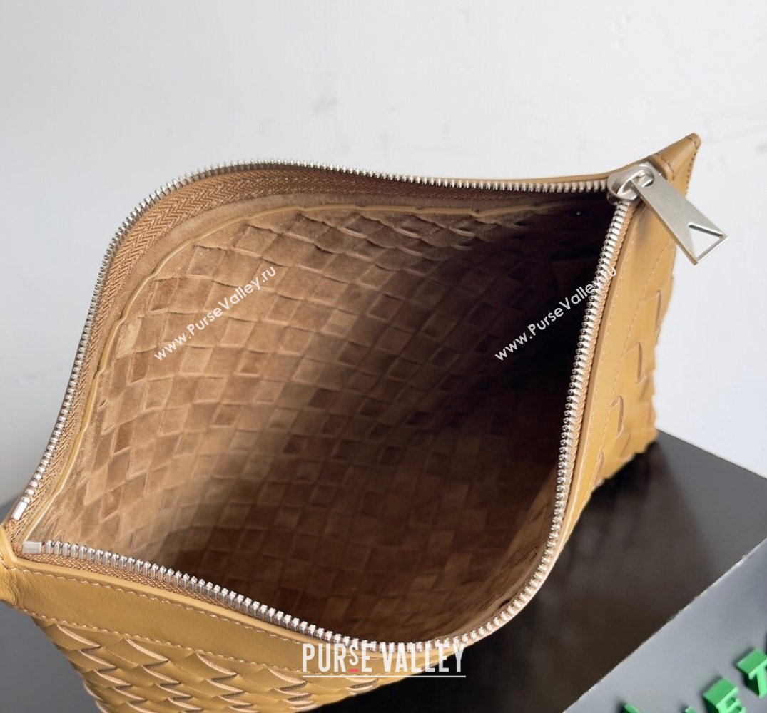 Bottega Veneta Intrecciato leather pouch Clutch Bag Brown (misu-24040831)