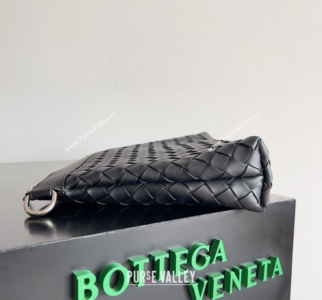 Bottega Veneta Intrecciato leather pouch Clutch Bag Black (misu-24040832)