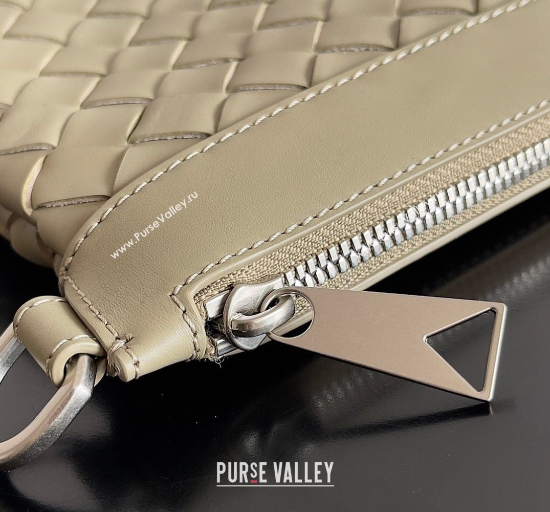 Bottega Veneta Intrecciato leather pouch Clutch Bag Beige (misu-24040833)