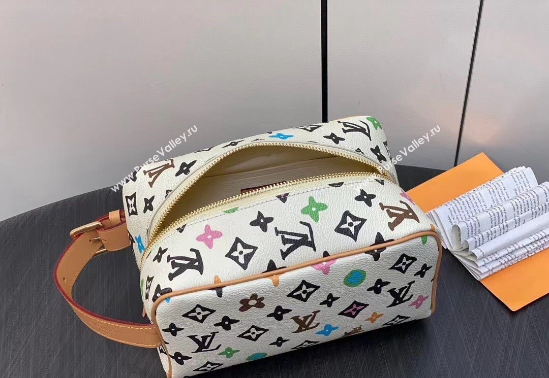 Louis Vuitton Monogram Craggy Canvas Locker Dopp Kit Bag M47069 Vanilla 2024 (kiki-24040805)